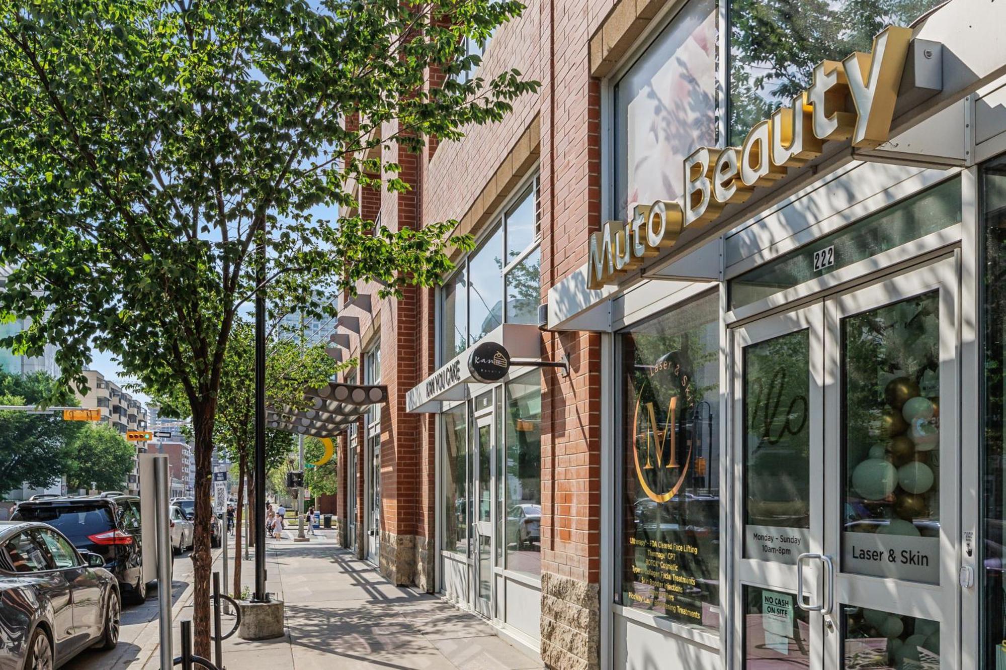 Heart Of Downtown Calgary Spacious Luxury Condo With Stunning Views And Premium Amenities Bagian luar foto